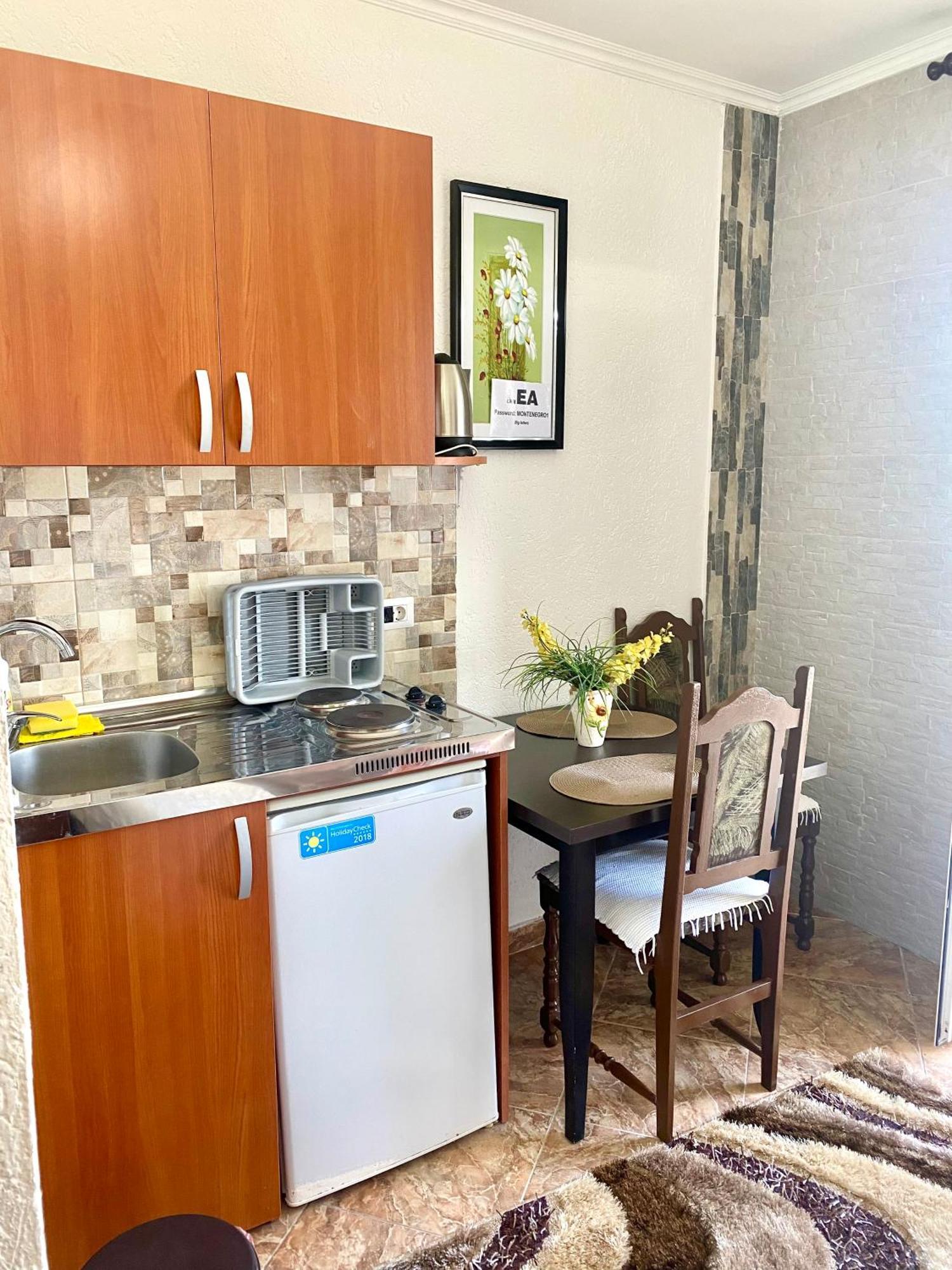 Apartments Zuto Ulcinj Kültér fotó