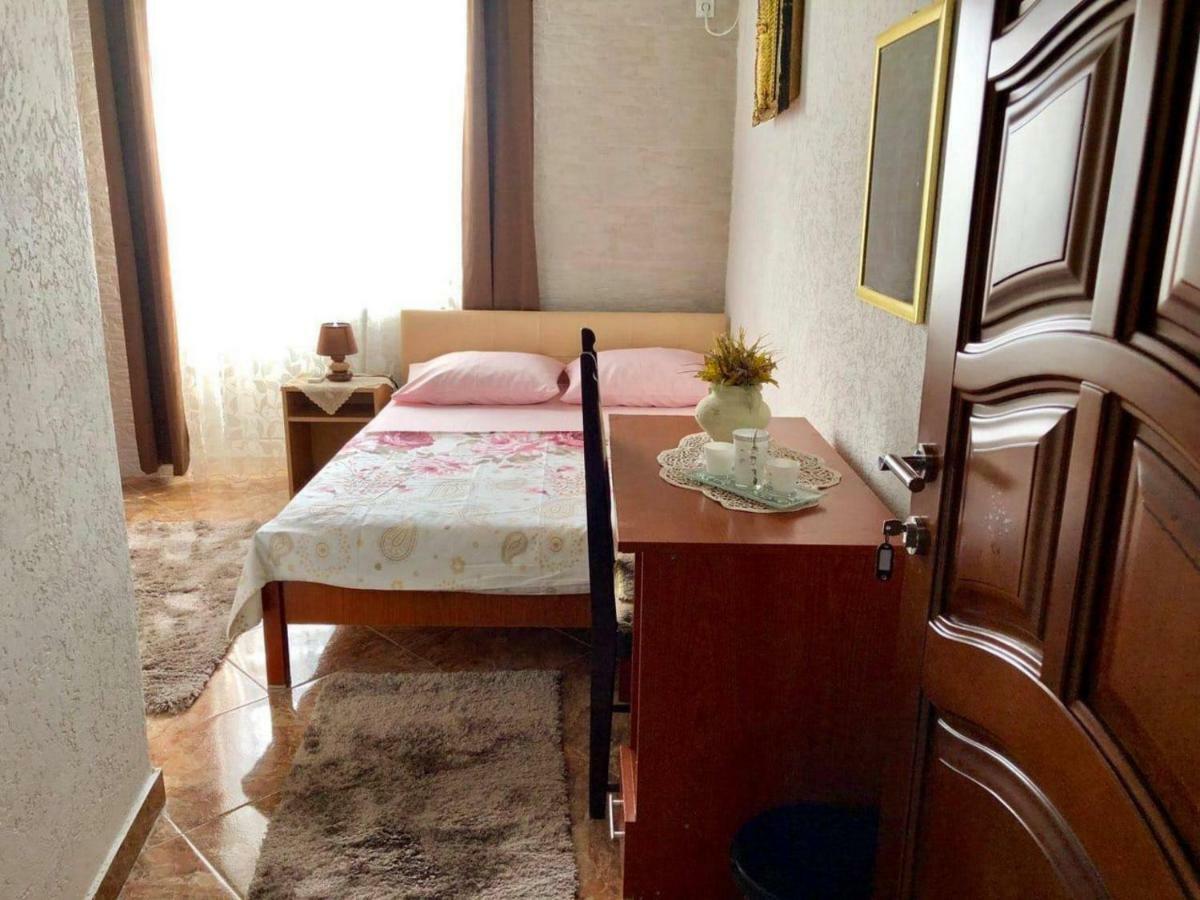 Apartments Zuto Ulcinj Kültér fotó